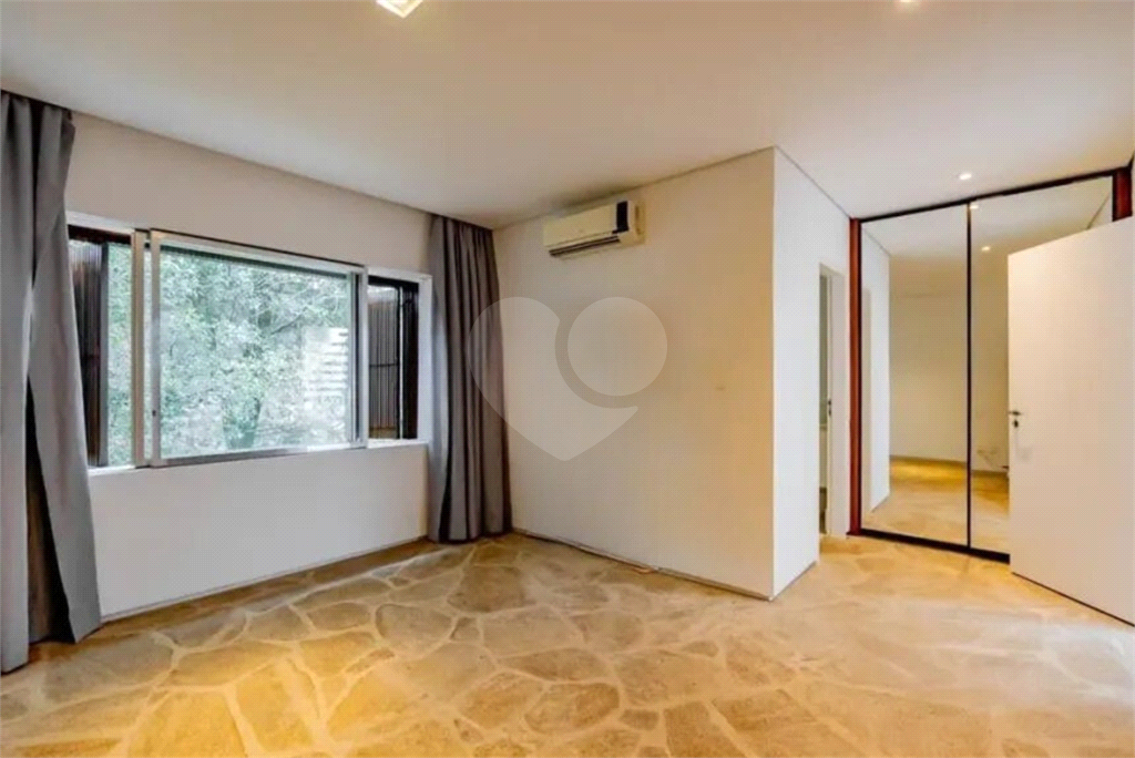 Casa à venda no Jardim Paulistano 