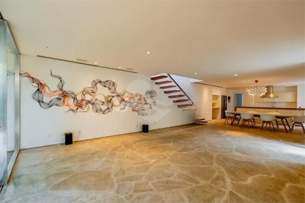 Casa à venda no Jardim Paulistano 