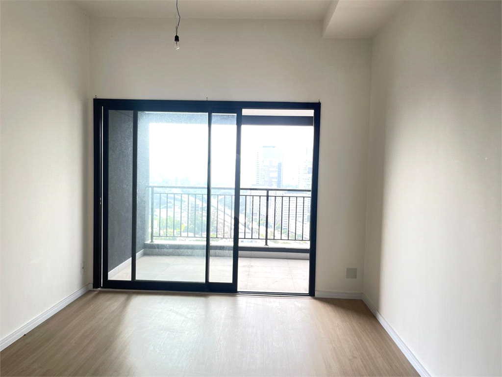 APARTAMENTO em BROOKLIN