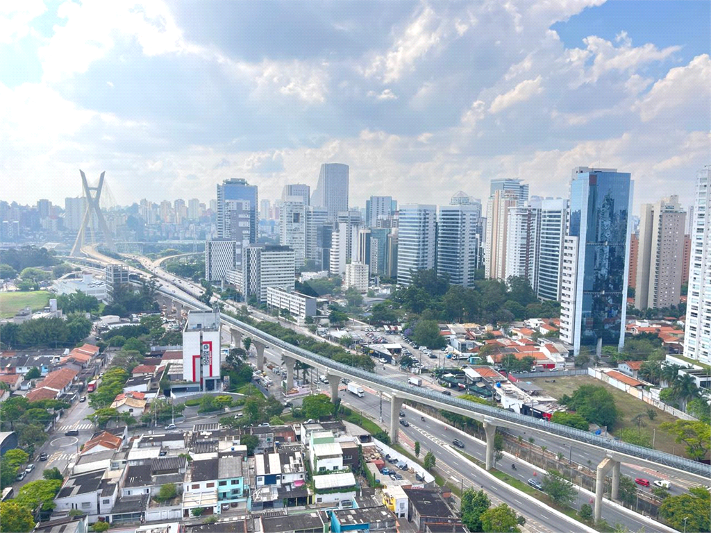 APARTAMENTO em BROOKLIN