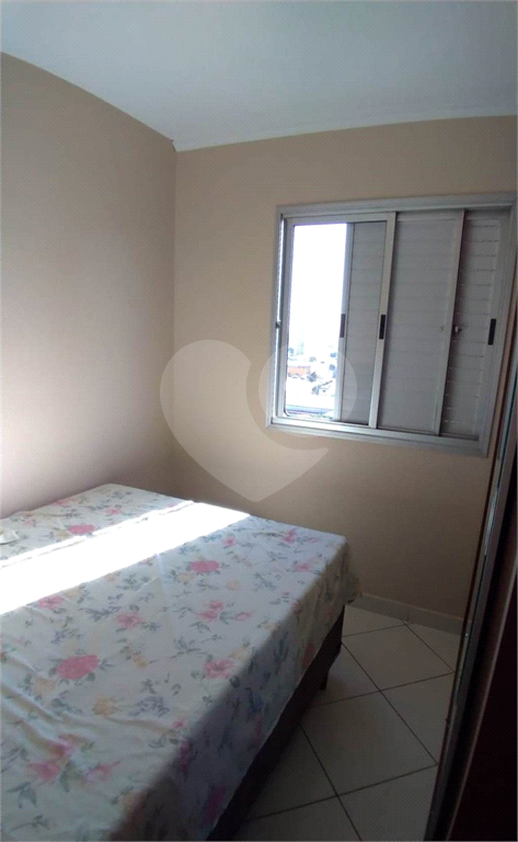APARTAMENTO em PARQUE NOVO MUNDO