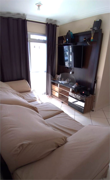 APARTAMENTO em PARQUE NOVO MUNDO