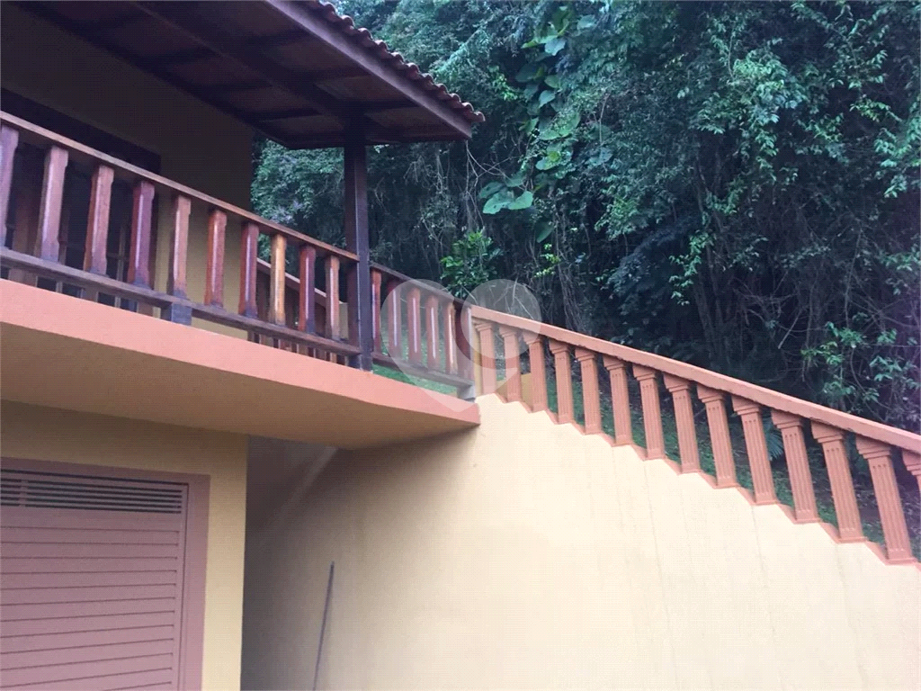 Casa de Condomínio à venda com 4 quartos, 198m² - Foto 2