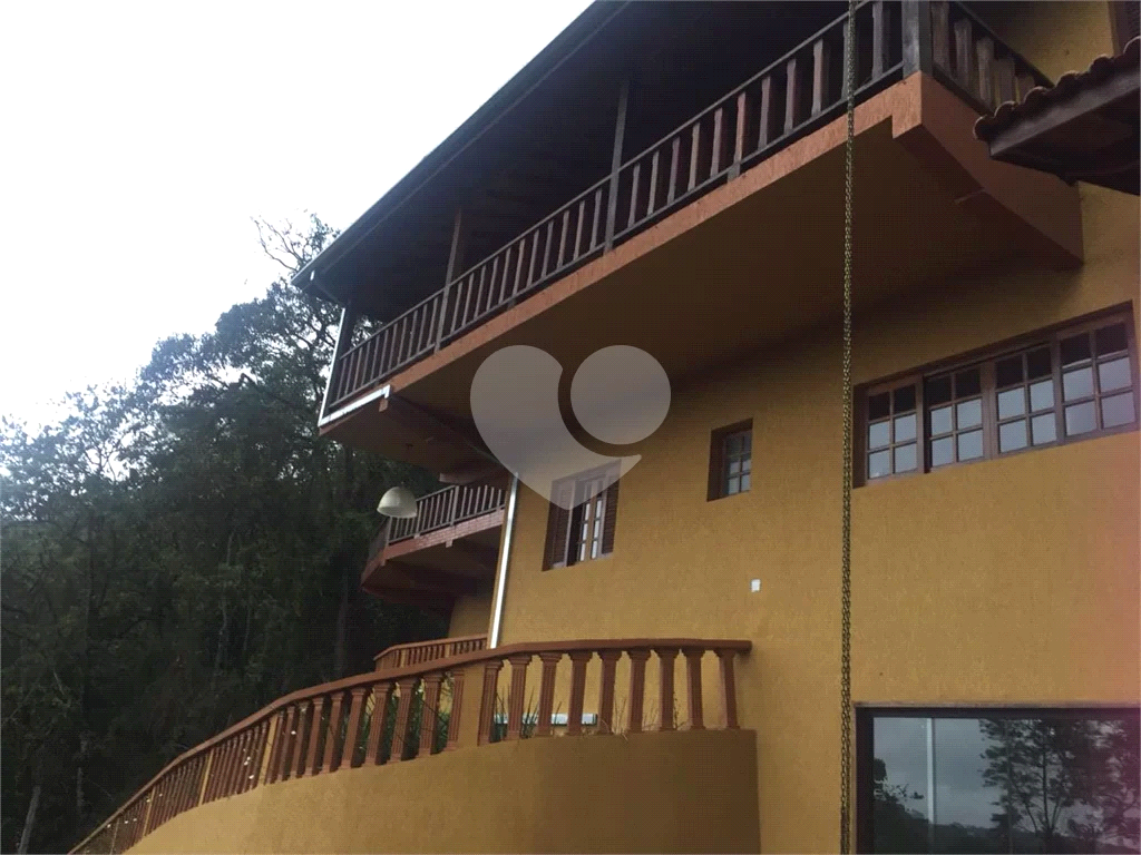 Casa de Condomínio à venda com 4 quartos, 198m² - Foto 3