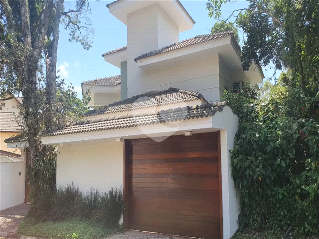 Casa de Condomínio à venda com 3 quartos, 450m² - Foto 3