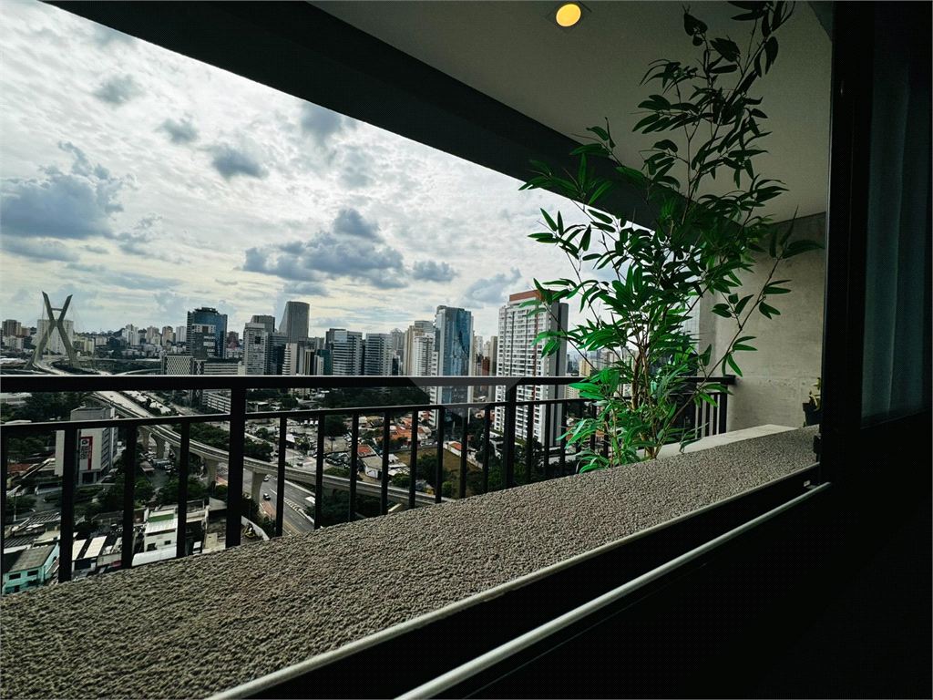 APARTAMENTO em BROOKLIN