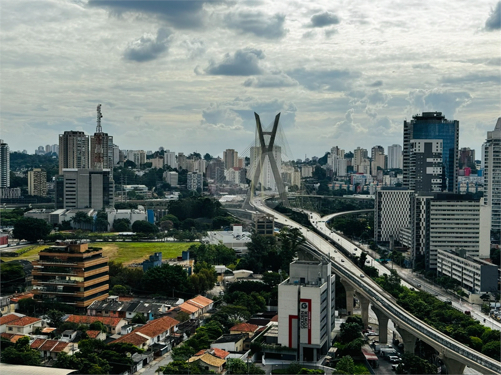 APARTAMENTO em BROOKLIN