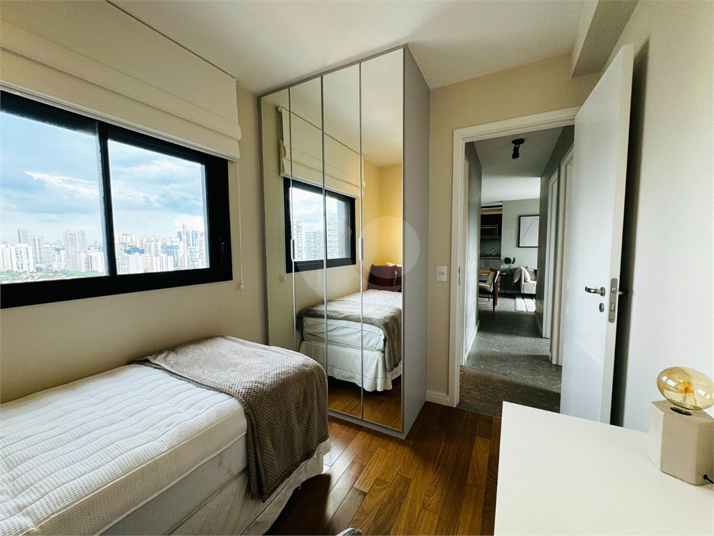 APARTAMENTO em BROOKLIN