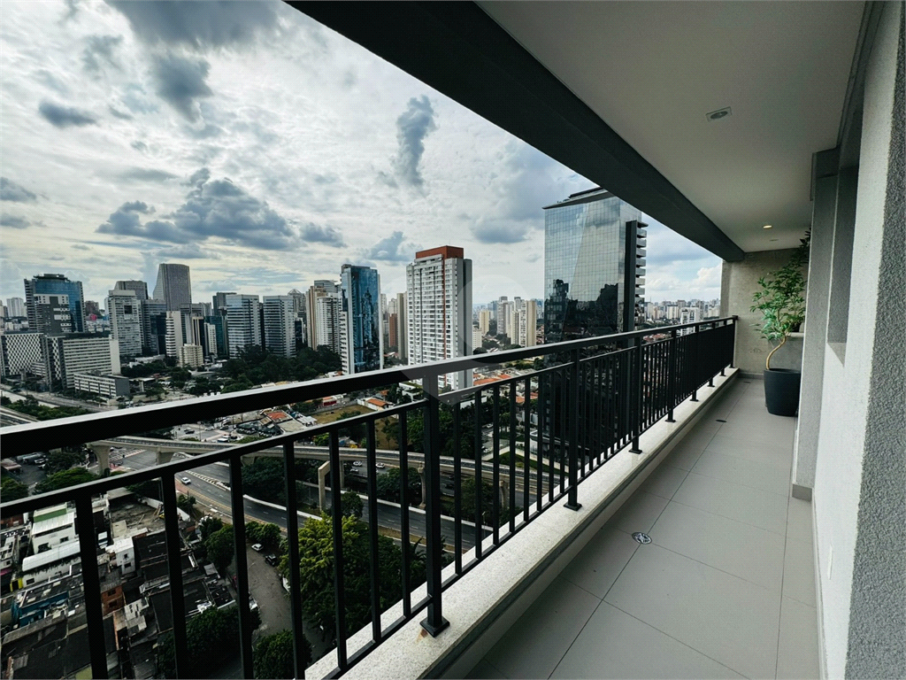 APARTAMENTO em BROOKLIN