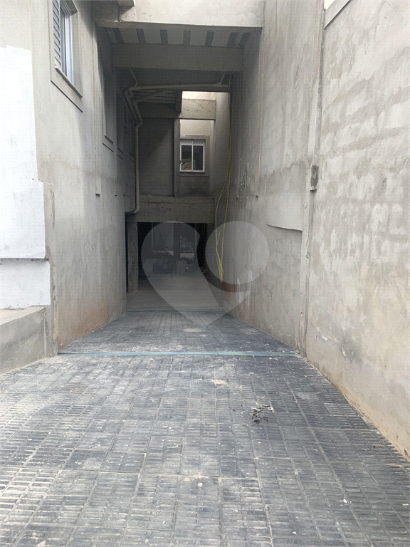 APARTAMENTOS EM CONDOMINIO FECHADO COM 01 E 02 DORMITÓRIOS E GARAGEM PARA VENDA NA CASA VERDE