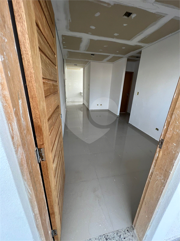APARTAMENTOS EM CONDOMINIO FECHADO COM 01 E 02 DORMITÓRIOS E GARAGEM PARA VENDA NA CASA VERDE