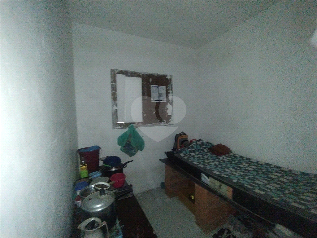 APARTAMENTOS EM CONDOMINIO FECHADO COM 01 E 02 DORMITÓRIOS E GARAGEM PARA VENDA NA CASA VERDE