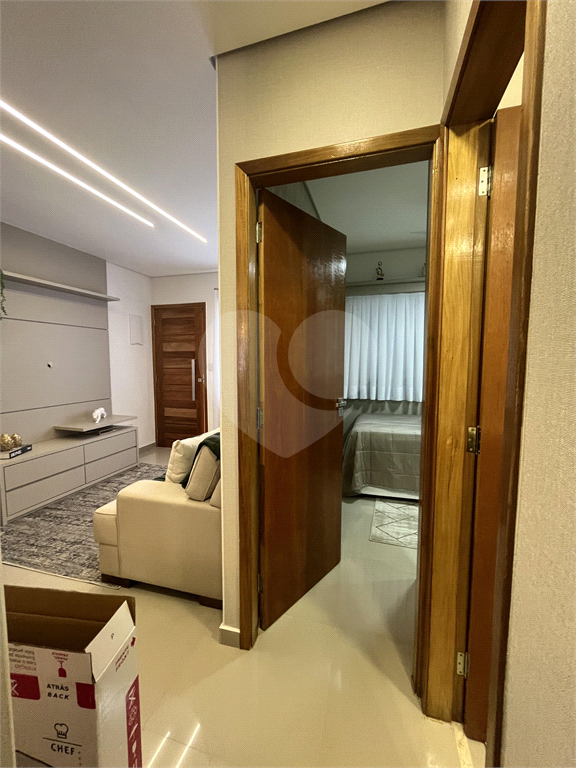 APARTAMENTOS EM CONDOMINIO FECHADO COM 01 E 02 DORMITORIOS E GARAGEM PARA VENDA NA CASA VERDE