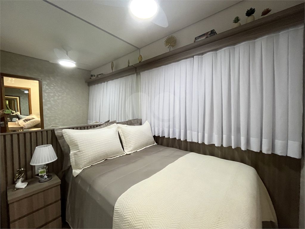 APARTAMENTOS EM CONDOMINIO FECHADO COM 01 E 02 DORMITORIOS E GARAGEM PARA VENDA NA CASA VERDE