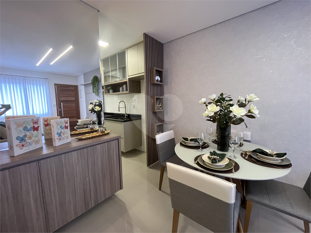 APARTAMENTOS EM CONDOMINIO FECHADO COM 01 E 02 DORMITORIOS E GARAGEM PARA VENDA NA CASA VERDE