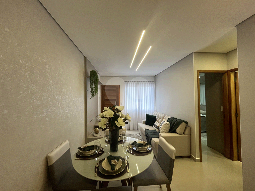 APARTAMENTOS EM CONDOMINIO FECHADO COM 01 E 02 DORMITORIOS E GARAGEM PARA VENDA NA CASA VERDE