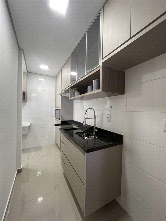 APARTAMENTOS EM CONDOMINIO FECHADO COM 01 E 02 DORMITORIOS E GARAGEM PARA VENDA NA CASA VERDE