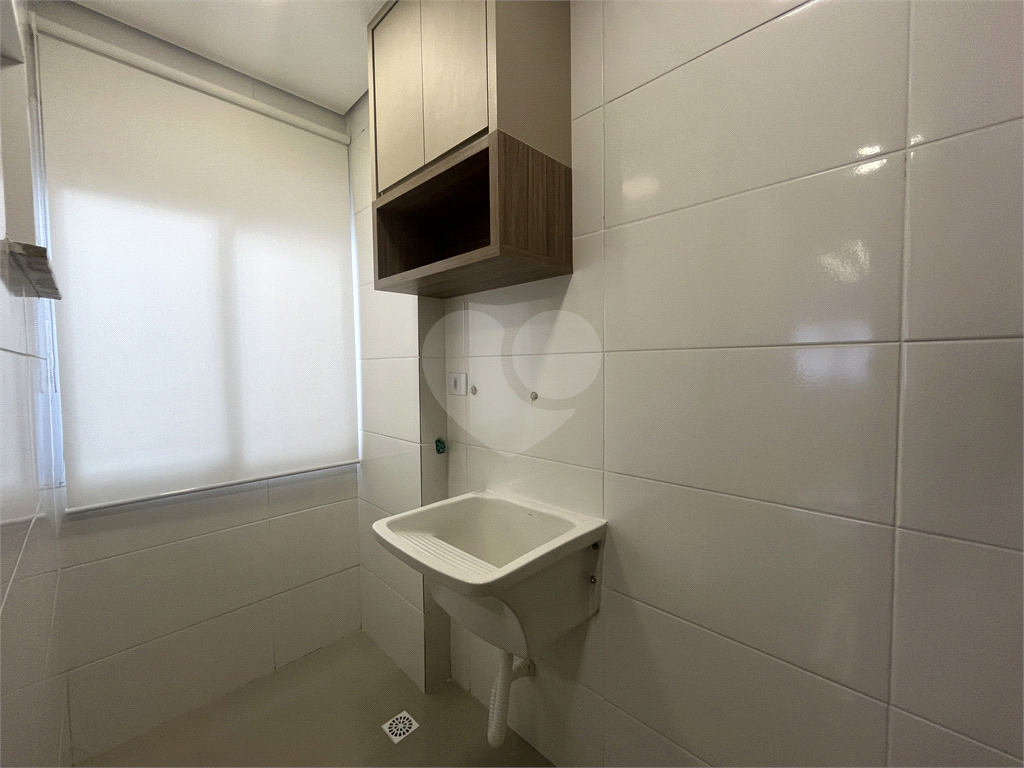 APARTAMENTOS EM CONDOMINIO FECHADO COM 01 E 02 DORMITORIOS E GARAGEM PARA VENDA NA CASA VERDE