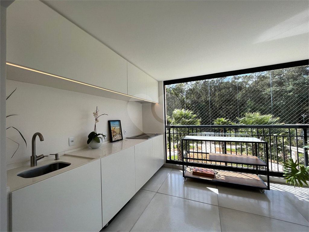 Luxo e Exclusividade - Apartamento a venda mobiliado no Boulevard Santana