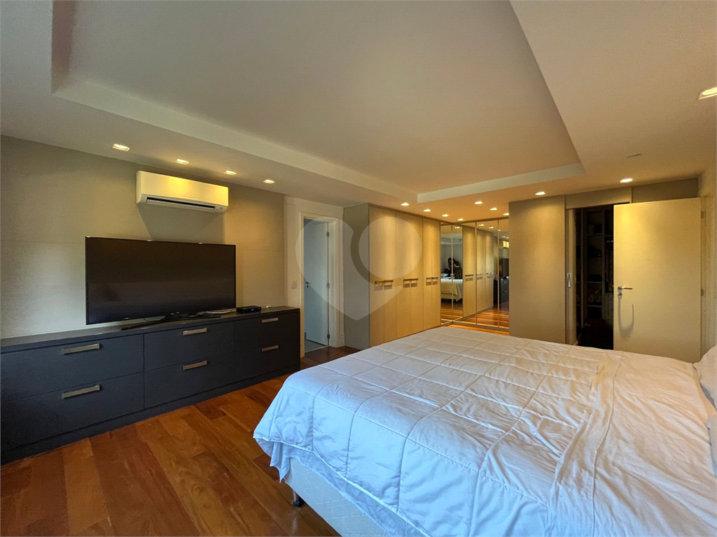 Luxo e Exclusividade - Apartamento a venda mobiliado no Boulevard Santana