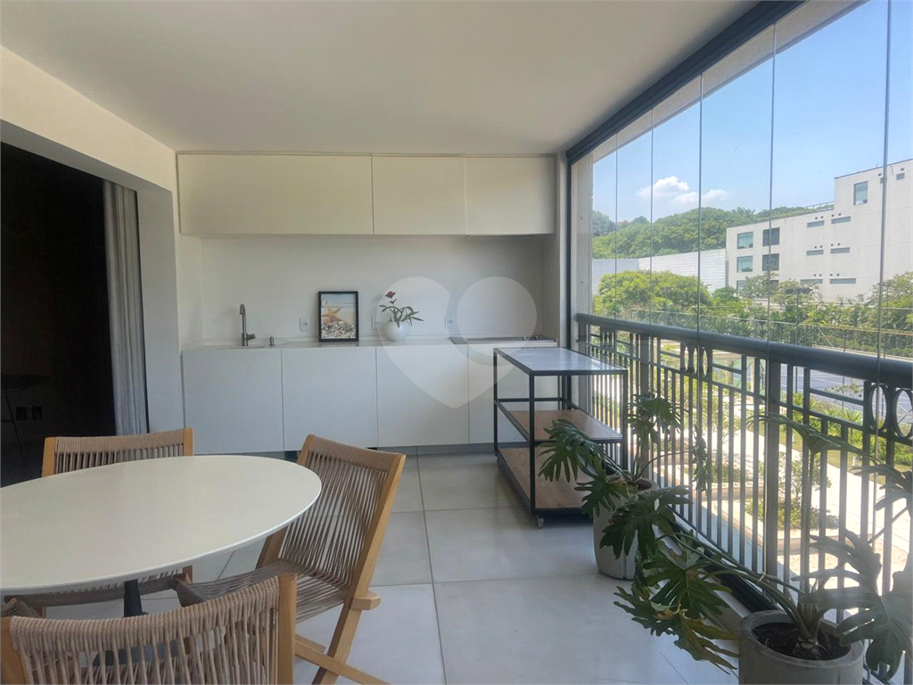Luxo e Exclusividade - Apartamento a venda mobiliado no Boulevard Santana