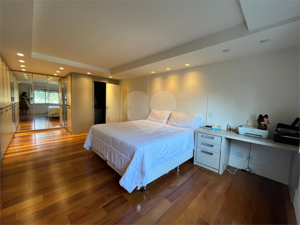 Luxo e Exclusividade - Apartamento a venda mobiliado no Boulevard Santana