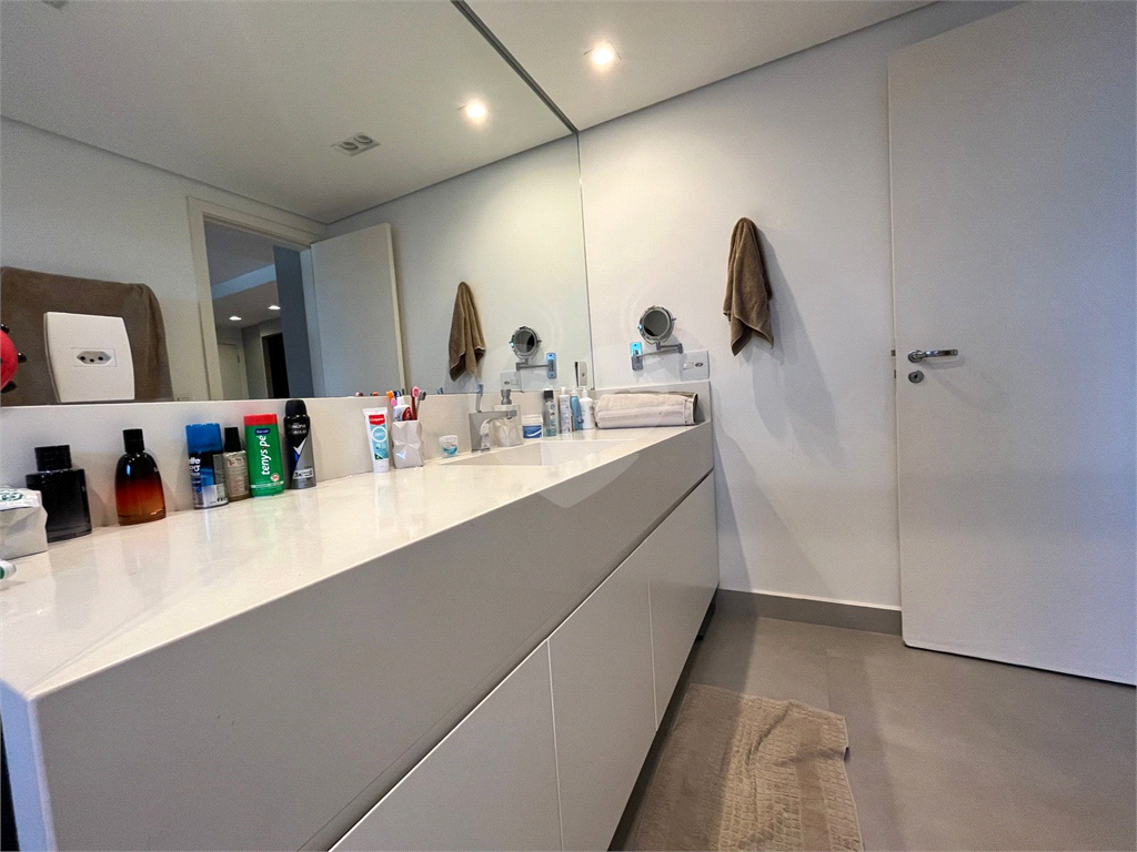 Luxo e Exclusividade - Apartamento a venda mobiliado no Boulevard Santana