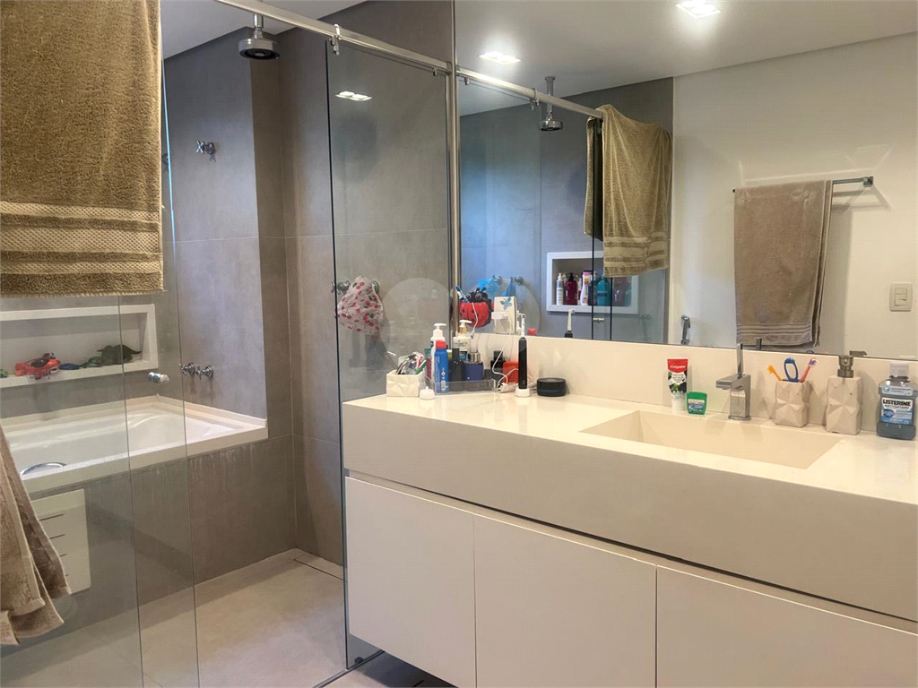 Luxo e Exclusividade - Apartamento a venda mobiliado no Boulevard Santana