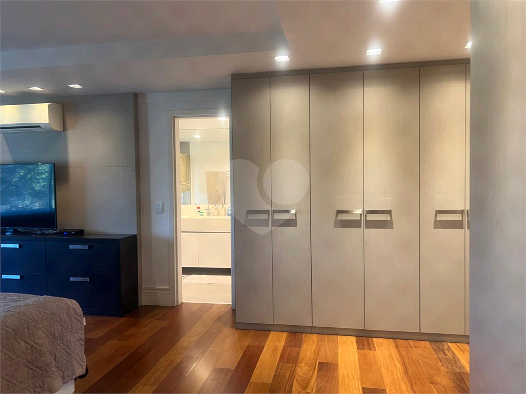 Luxo e Exclusividade - Apartamento a venda mobiliado no Boulevard Santana