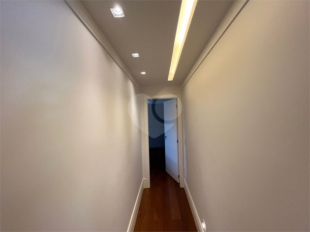 Luxo e Exclusividade - Apartamento a venda mobiliado no Boulevard Santana
