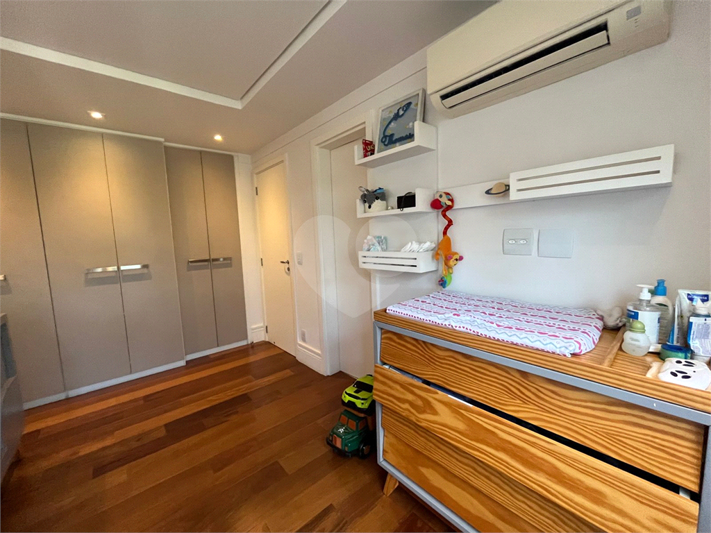 Luxo e Exclusividade - Apartamento a venda mobiliado no Boulevard Santana