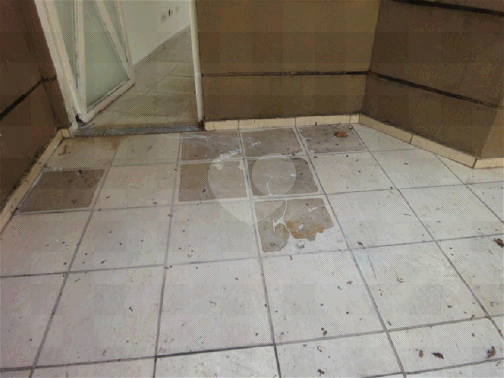apto 3 dorms SANTANA predio baixo proximo metro