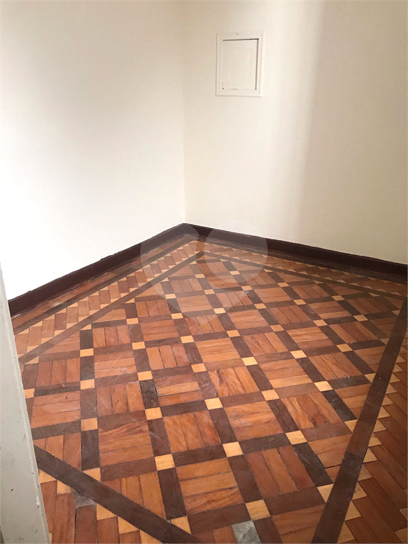 apto 3 dorms SANTANA predio baixo proximo metro