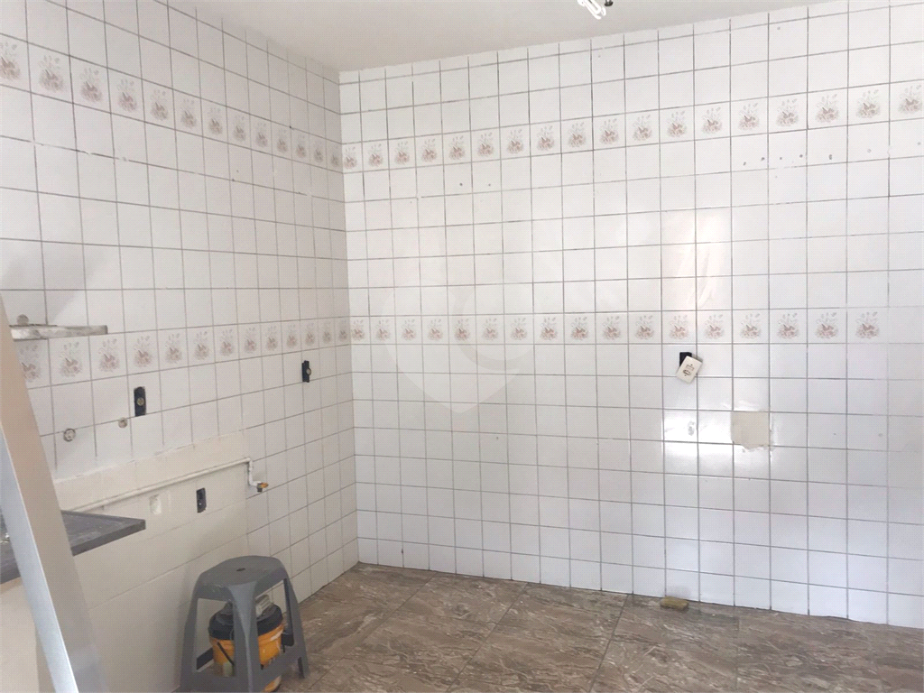 apto 3 dorms SANTANA predio baixo proximo metro