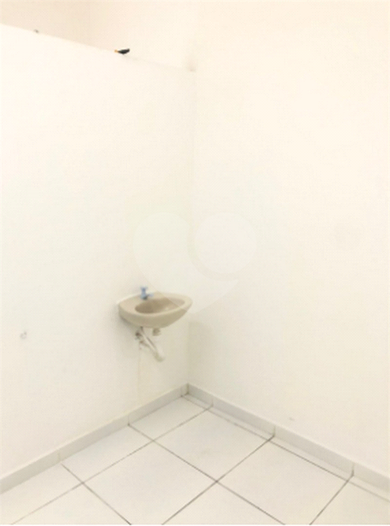 SALÃO COMERCIAL em SANTO AMARO