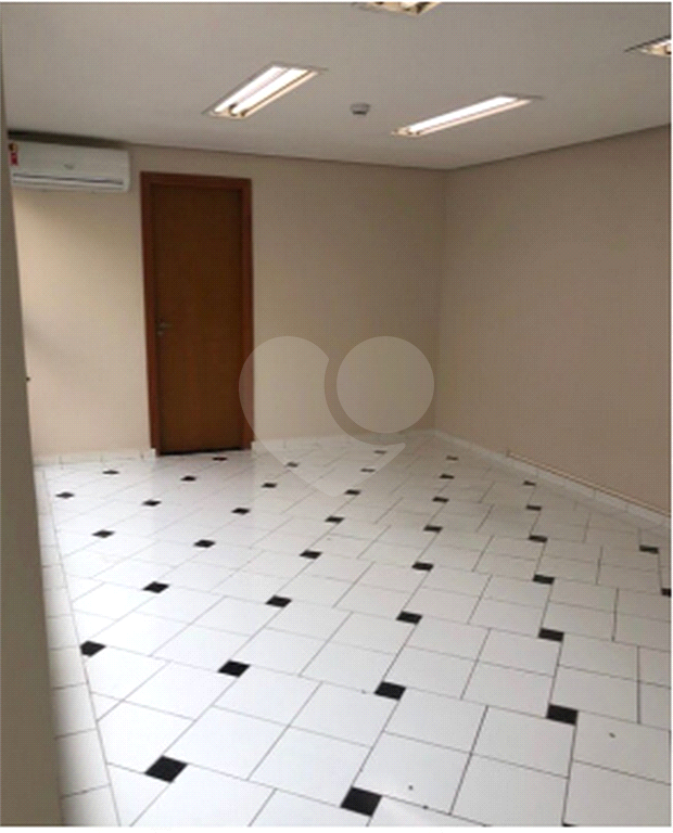 SALÃO COMERCIAL em SANTO AMARO