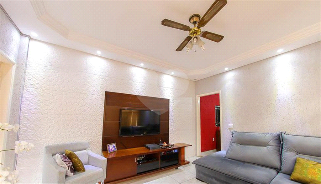 Casa térrea localizada na Vila Guilherme, próxima ao Parque do Trote!
