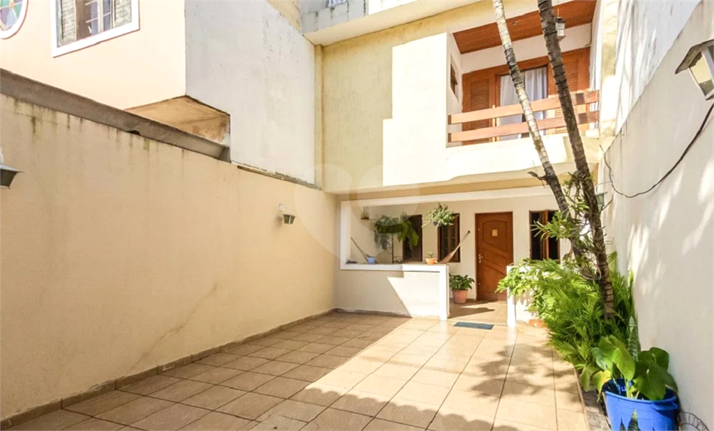 Sobrado à venda na Vila Guilherme - 186m², 3 dormitórios e 2 vagas 