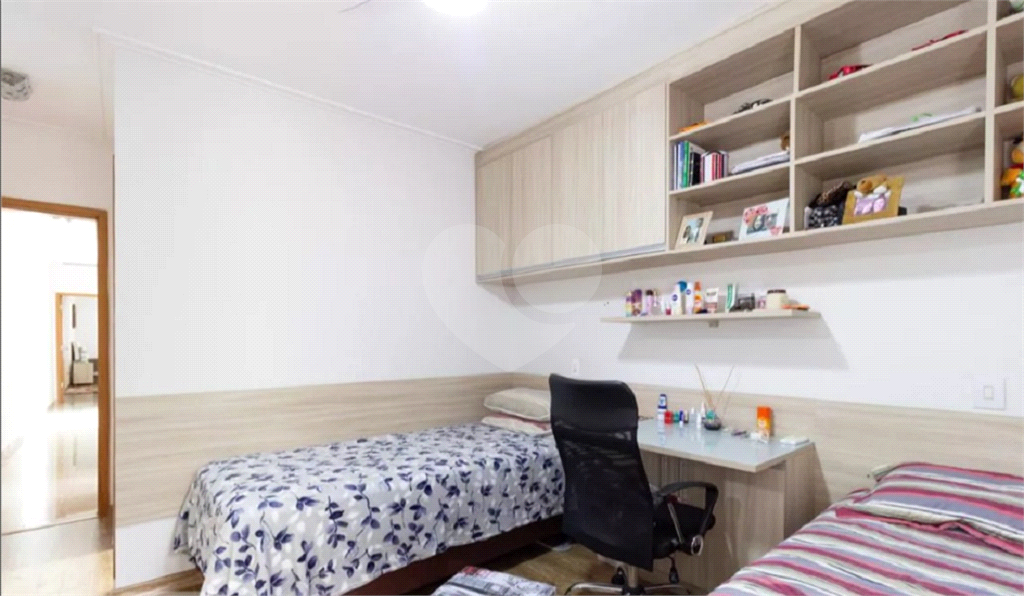  Sobrado à venda com 180m² e 3 dormitórios, localizado no bairro do Jaçana.