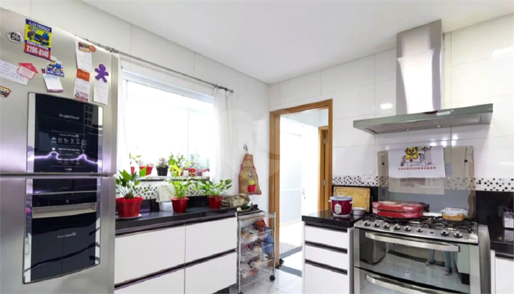  Sobrado à venda com 180m² e 3 dormitórios, localizado no bairro do Jaçana.