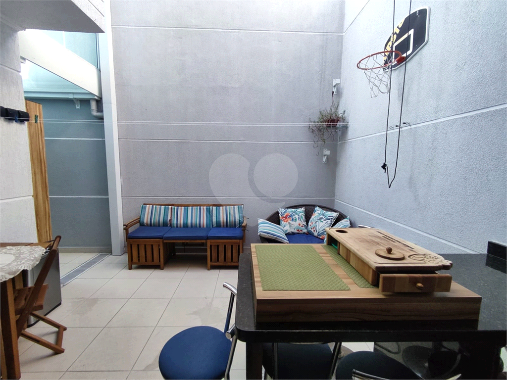  Sobrado à venda com 180m² e 3 dormitórios, localizado no bairro do Jaçana.