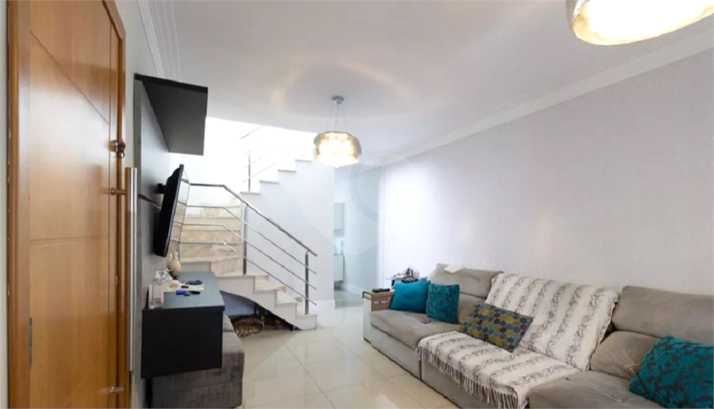  Sobrado à venda com 180m² e 3 dormitórios, localizado no bairro do Jaçana.