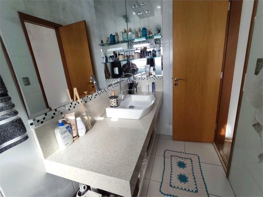  Sobrado à venda com 180m² e 3 dormitórios, localizado no bairro do Jaçana.