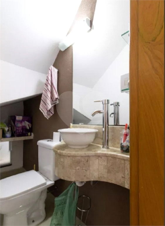  Sobrado à venda com 180m² e 3 dormitórios, localizado no bairro do Jaçana.