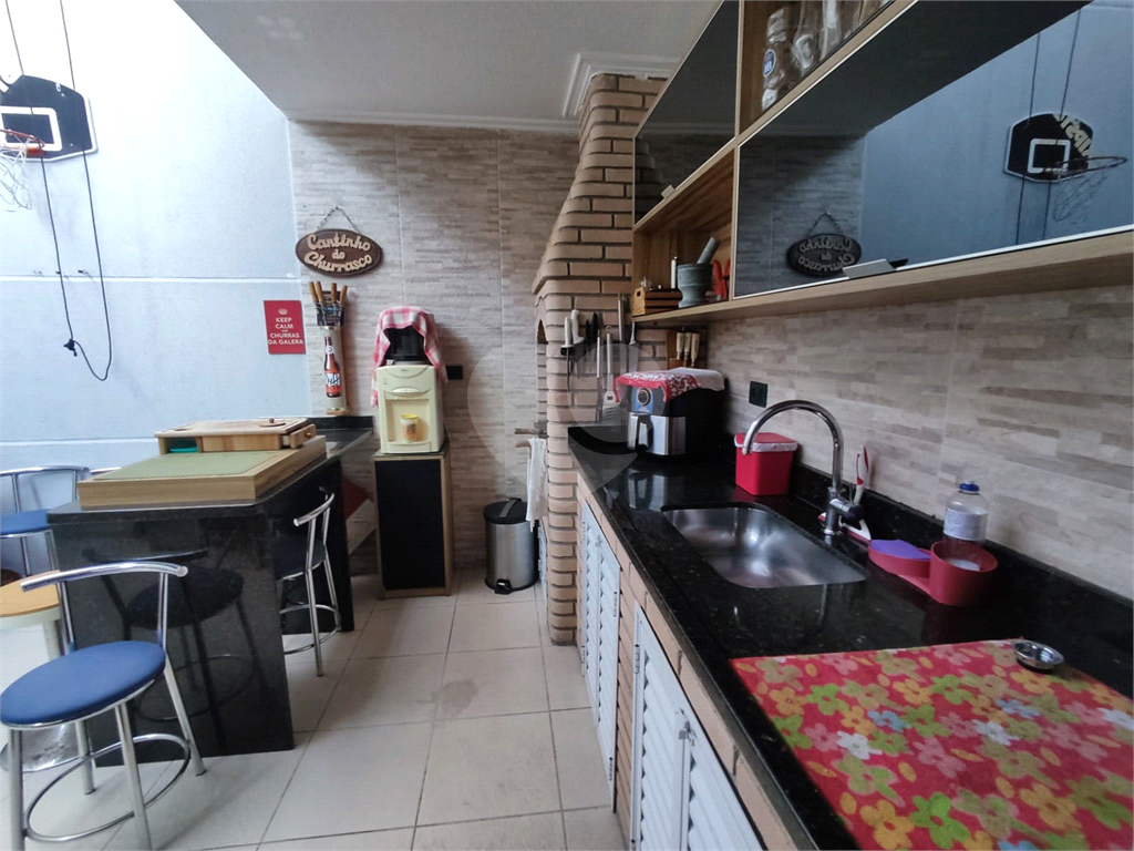  Sobrado à venda com 180m² e 3 dormitórios, localizado no bairro do Jaçana.