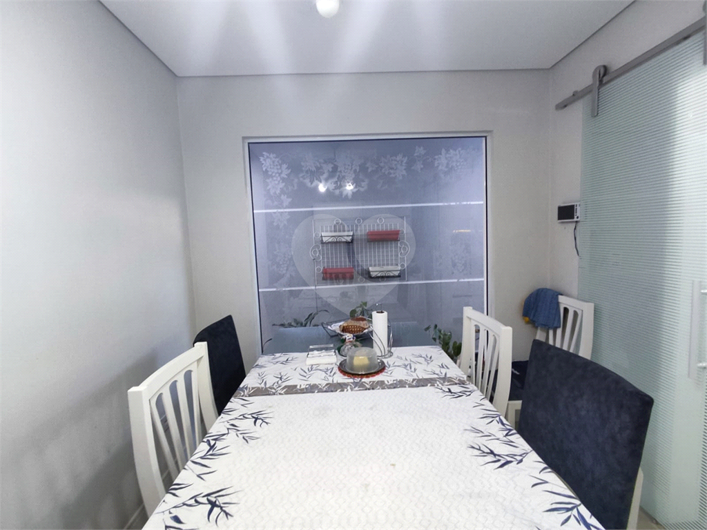  Sobrado à venda com 180m² e 3 dormitórios, localizado no bairro do Jaçana.