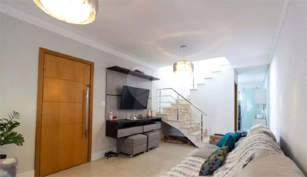  Sobrado à venda com 180m² e 3 dormitórios, localizado no bairro do Jaçana.
