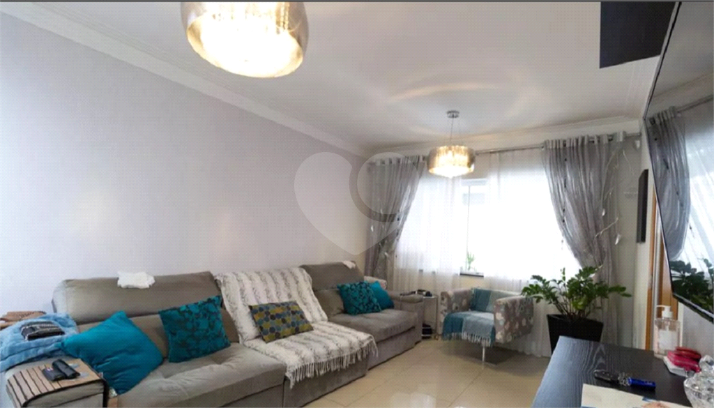  Sobrado à venda com 180m² e 3 dormitórios, localizado no bairro do Jaçana.