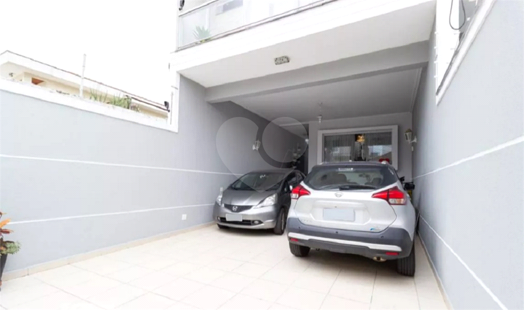  Sobrado à venda com 180m² e 3 dormitórios, localizado no bairro do Jaçana.