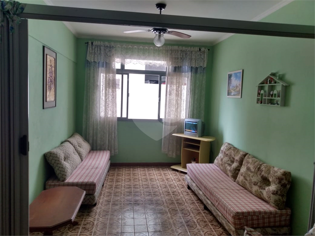 Apartamento MOBILIADO bem próximo na praia, no bairro da Aviação!